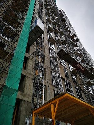 SC200 Одноклетка 96 м/мин Внешний строительный лифт для подъема материалов